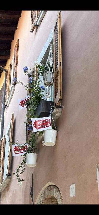 La Piccola Casa Al Lago - Intera Casa Con 3 Camere E 2 Box Salò Eksteriør bilde
