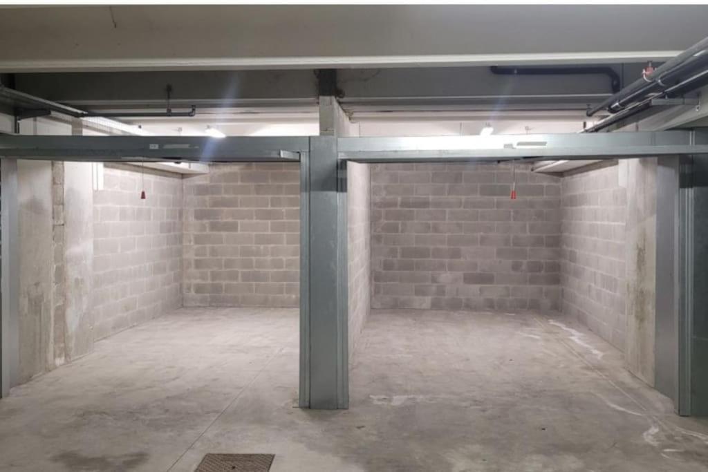 La Piccola Casa Al Lago - Intera Casa Con 3 Camere E 2 Box Salò Eksteriør bilde